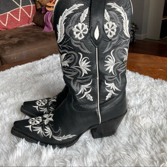 Tony Lama Black and White Leather Western Boots - Picture 7 of 7